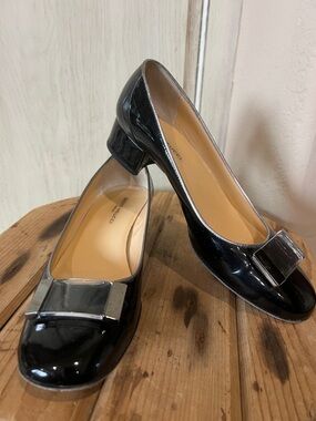 Sesto Meucci Black Patent Vara Bow Low Block Heel Pumps